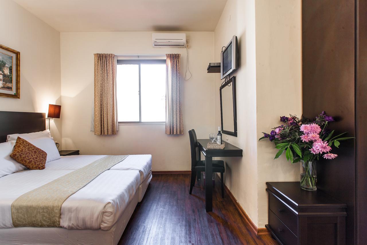 ลิตเติ้ลเฮาส์ อิน เรชาเวีย Hotel เยรูซาเลม ภายนอก รูปภาพ